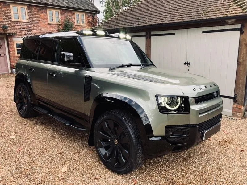 Range Rover (Land Rover Defender 110) Car Hire